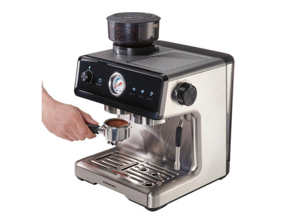 Cafetera espresso premium SILVERCREST® SEMST 1500 A1