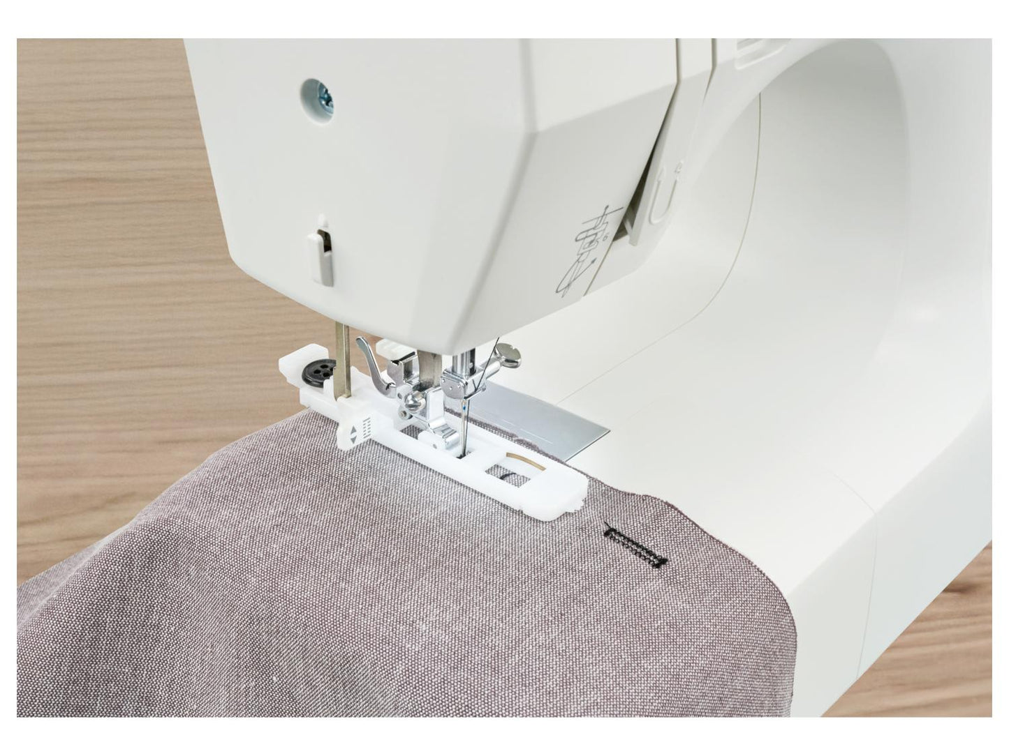 SILVERCREST® Sewing Machine SNM 33 D2