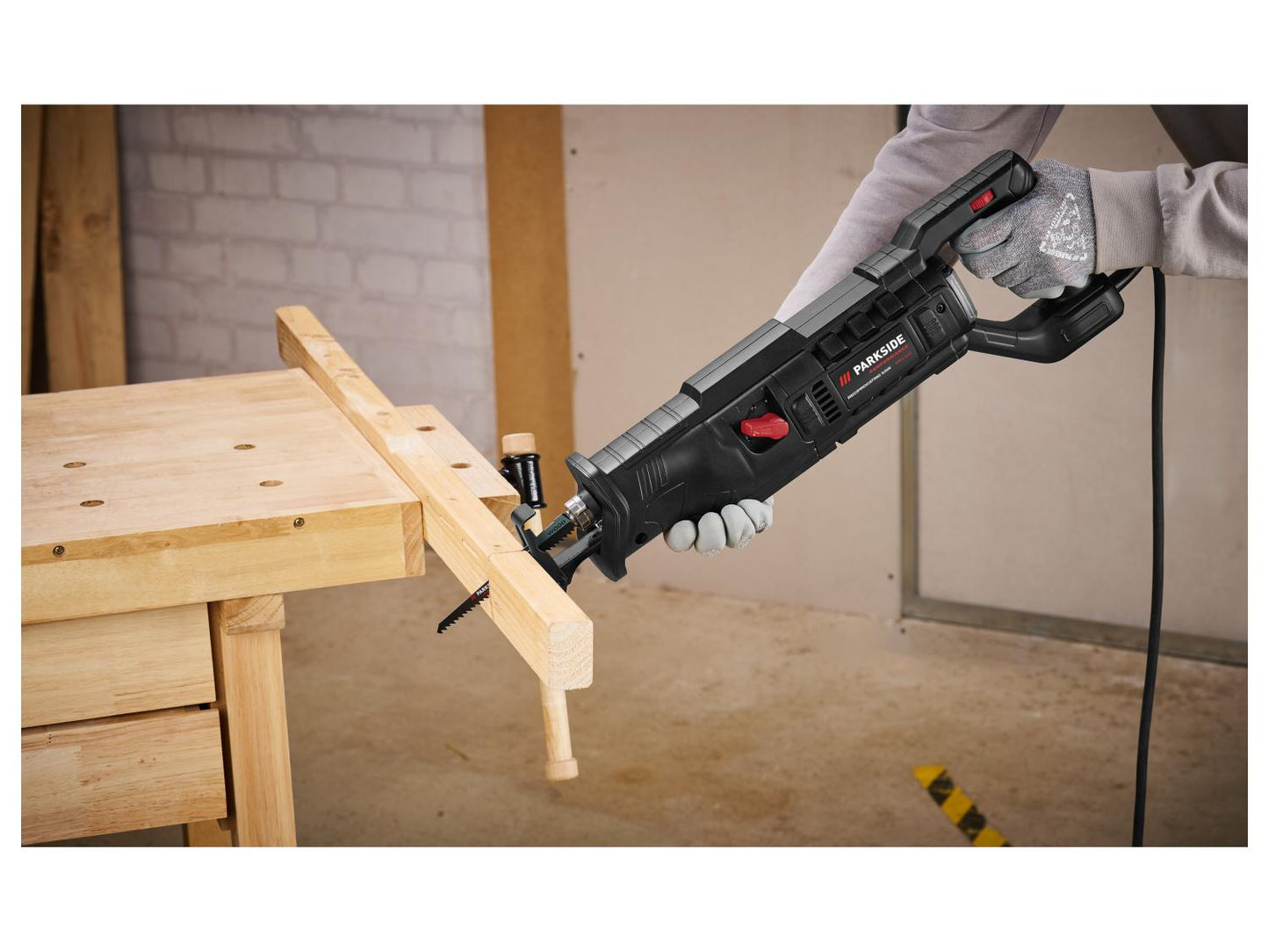 PARKSIDE PERFORMANCE® Scie sabre PPFS 1200 A1