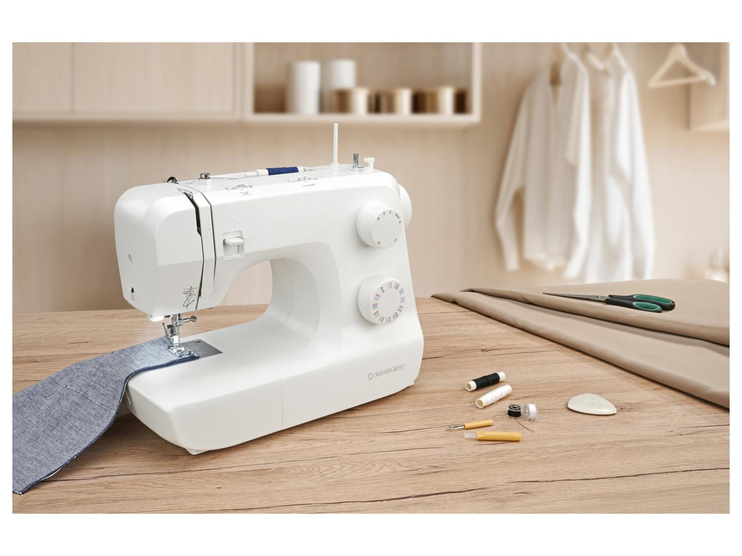 SILVERCREST® Sewing Machine SNM 33 D2