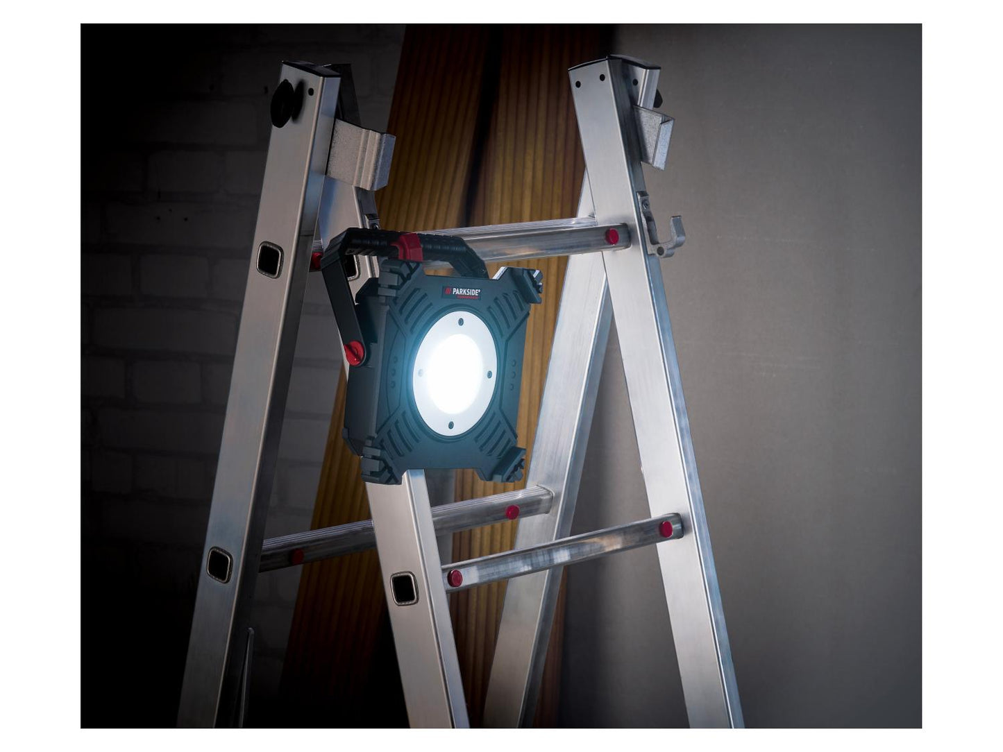 PARKSIDE PERFORMANCE® Akumuliatorinis darbo prožektorius PALA 4000 B1, 4000 lm, 40 W